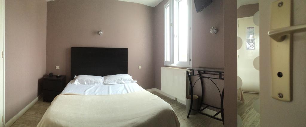 Hotel Les Voyageurs Les Sables-d'Olonne Room photo